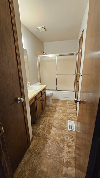 Building Photo - 5060 Horseshoe Bend St
