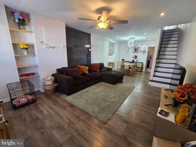 Building Photo - 457 N Edgewood St