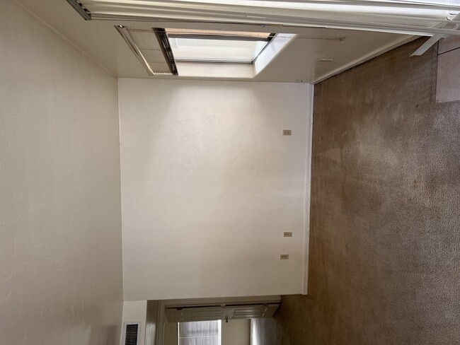 Building Photo - 2536 N Corinthian Garden Dr