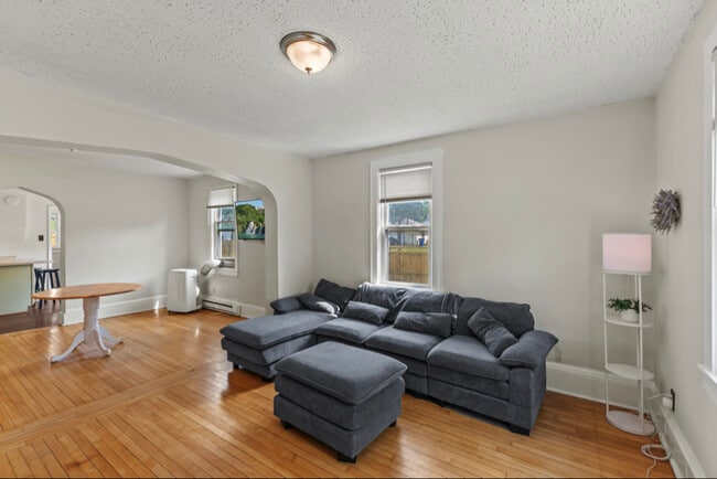 Building Photo - 95 Front Ave