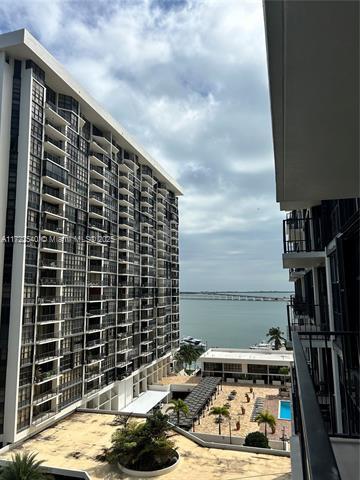 Building Photo - 1901 Brickell Ave