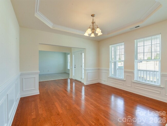 Building Photo - 12926 Union Square Dr