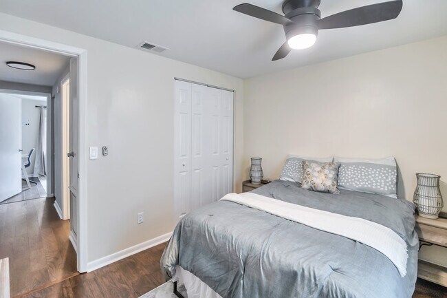 Building Photo - 12447 Mondragon Dr