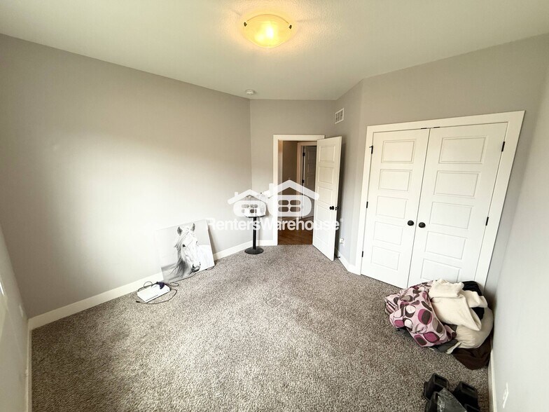 Building Photo - 1202 Ridge Tree Ln