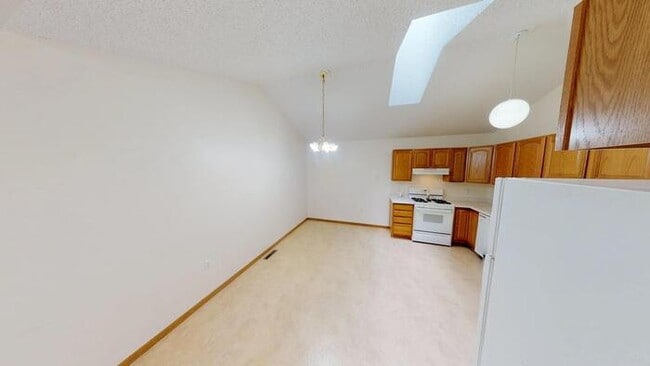 Building Photo - 306 S 13th St