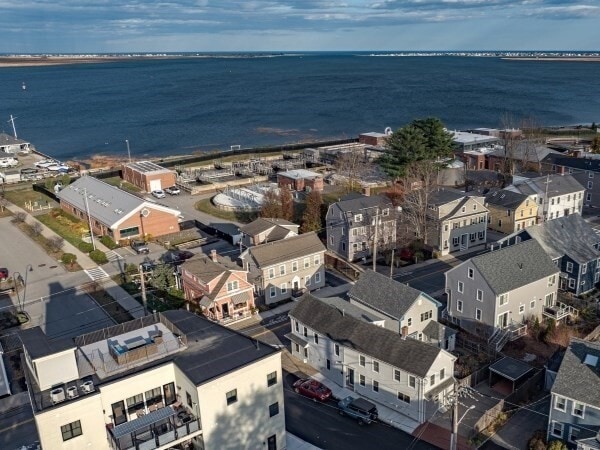 Building Photo - 100 Water St