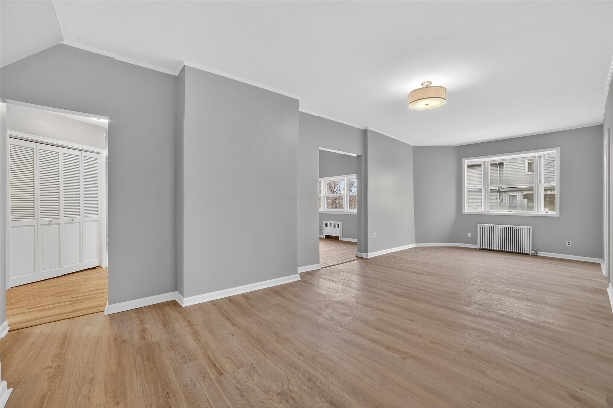 Building Photo - 4 Amackassin Ter