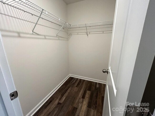 Building Photo - 1004 Whipcord Dr