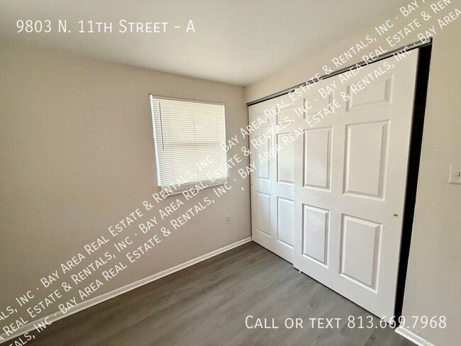 Building Photo - 9803 N 11th St