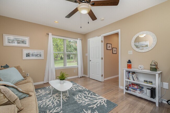 Building Photo - Waterfront– Fully Furnished on Lake Norman...