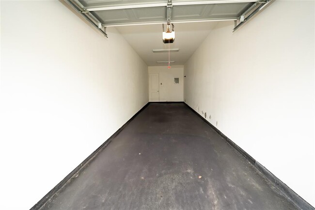 Building Photo - 5411 Camaguey St