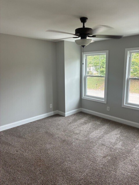 Building Photo - 744 Gracey Ave