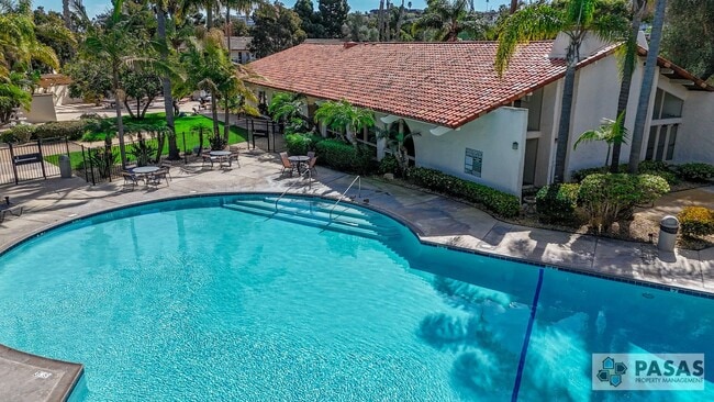 Building Photo - Point Loma Condo - Single-Story End Unit with Sunroom & 2 Covered Parking Spots