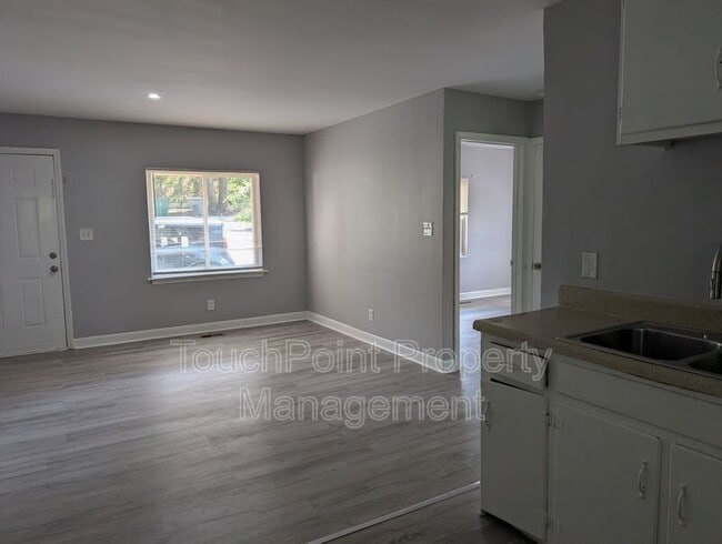 Building Photo - 3600 Morris Field Dr