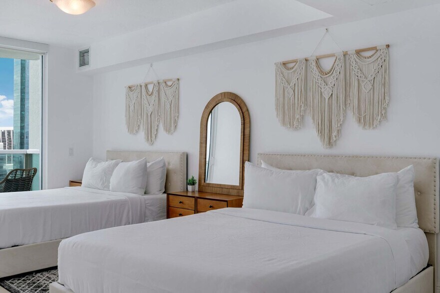 Building Photo - 41 SE 5th St