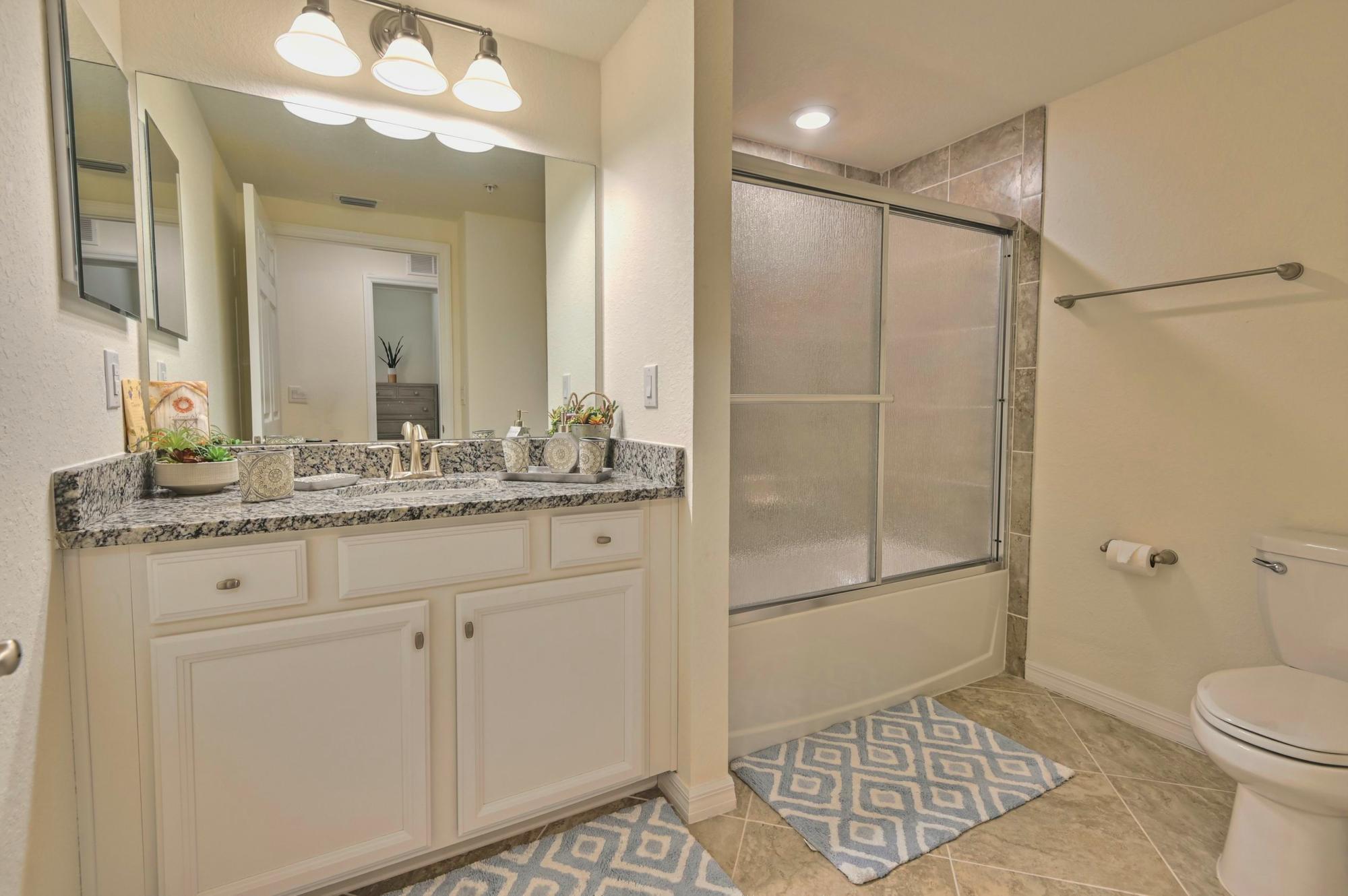 Building Photo - 5934 Wake Forest Run