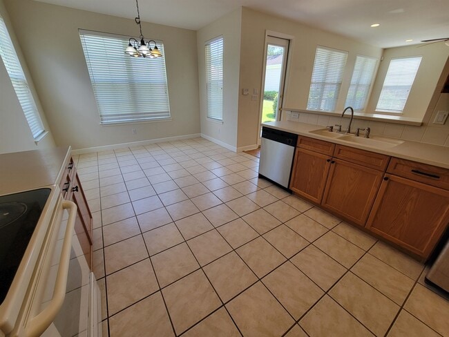 Building Photo - 4061 Shady View Ln