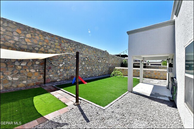 Building Photo - 224 Glenlivet Way