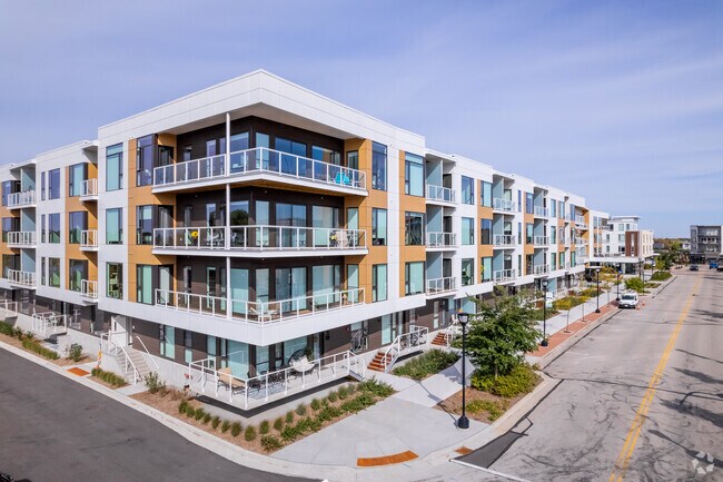 Parterre At Emerald Row Oak Creek Wi Apartment Finder