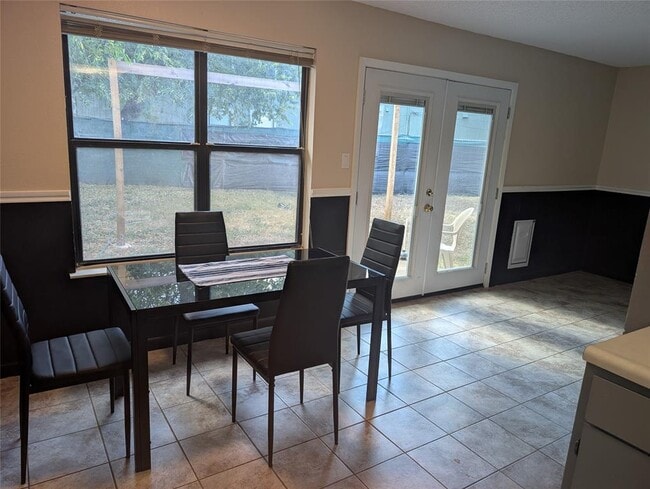 Building Photo - 1201 Doreen Ct