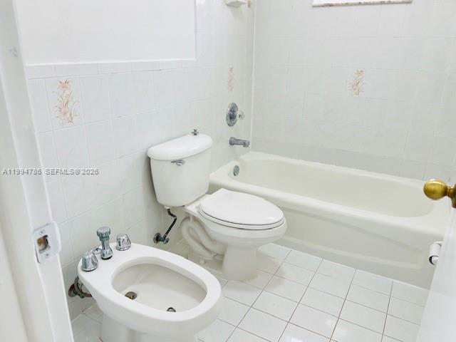 Building Photo - 3260 W 70th St