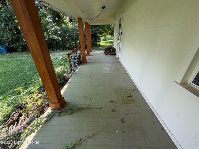 Building Photo - 406 Evergreen Rd