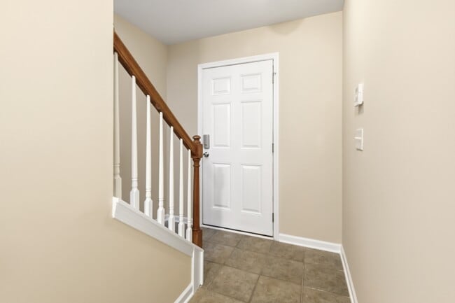 Building Photo - 1406 Hamlin Park Cir