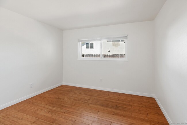 Building Photo - 17059 Oculto Way