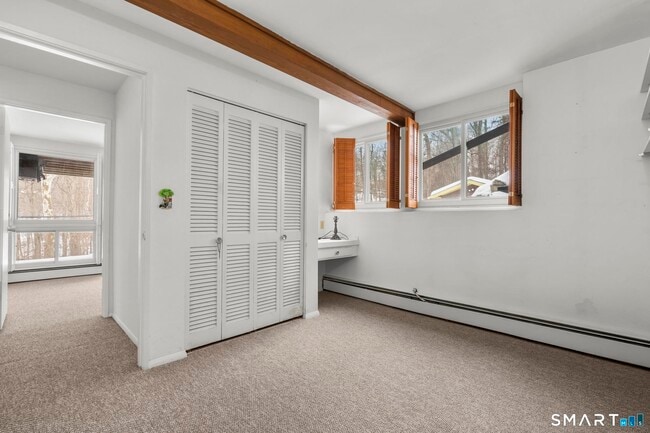 Building Photo - 304 Olmstead Hill Rd