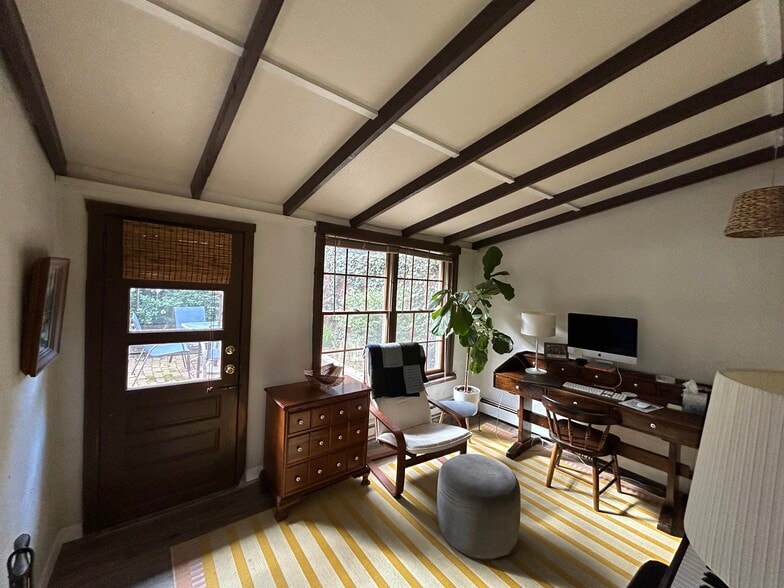 Sun Room - 930 N 5th St