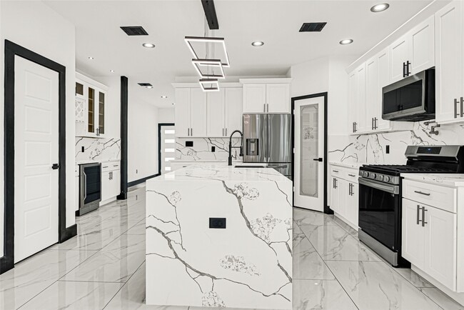 Building Photo - 13108 Donegal Way