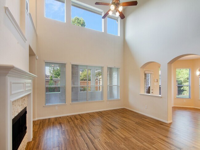 Building Photo - 6406 Pine Reserve Dr