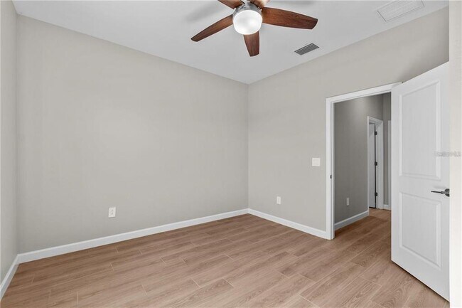 Building Photo - 15719 Islandwalk Ave