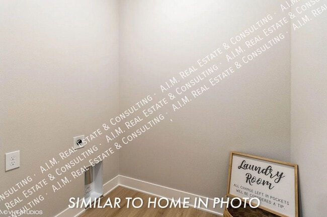 Building Photo - 3212 NE Fawn Ln