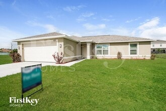 Building Photo - 625 SW 13th Terrace