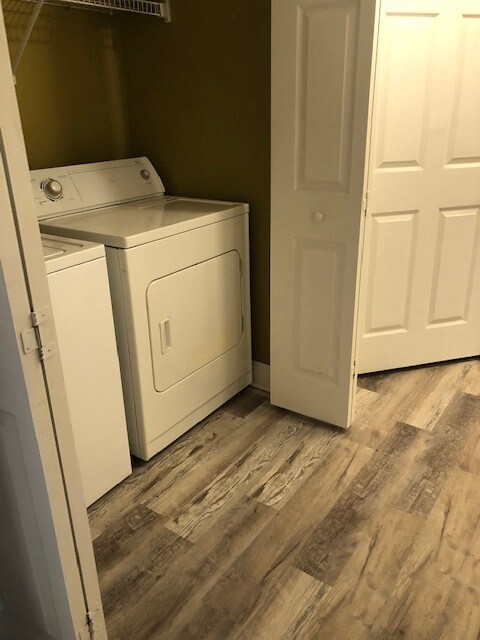 laundry - 202 E South St