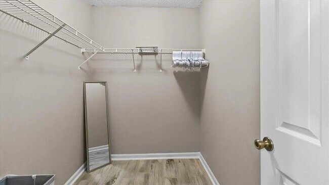 Building Photo - 109 Woodrun Dr
