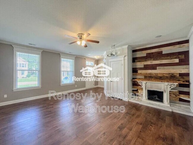 Building Photo - 105 Bedford Pl