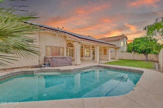 Building Photo - Stunning 4beds/2.5baths single-level home in the heart of Tempe!