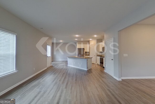 Building Photo - 3440 Bridgewood Dr