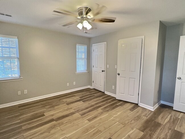 Building Photo - 1505 E 50th St