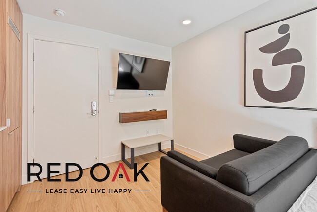 Building Photo - ~$355 OFF~ Cozy Private Suite in a Shared ...