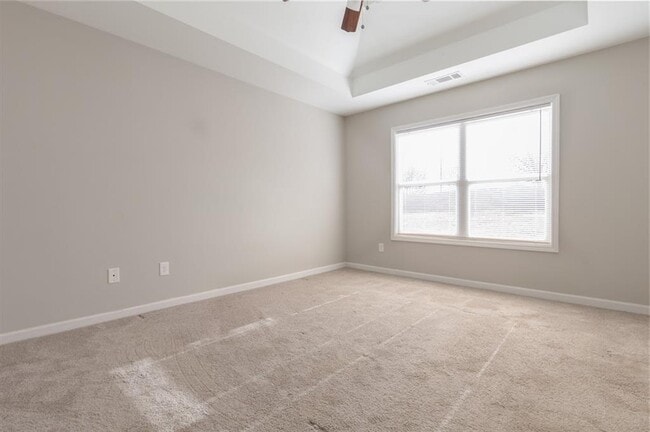 Building Photo - 107 Grandview Dr