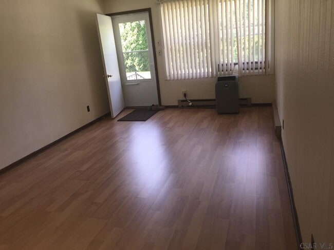 Building Photo - 1309 Maken Dr