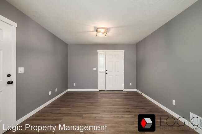 Building Photo - 4 br, 2 bath House - 4050 Porter Ave.