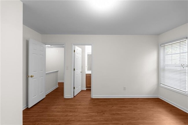 Building Photo - 3127 Wyesham Cir
