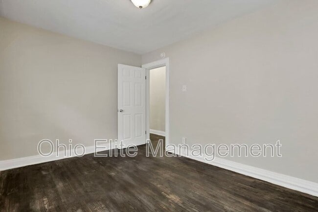Building Photo - 659 S Burgess Ave