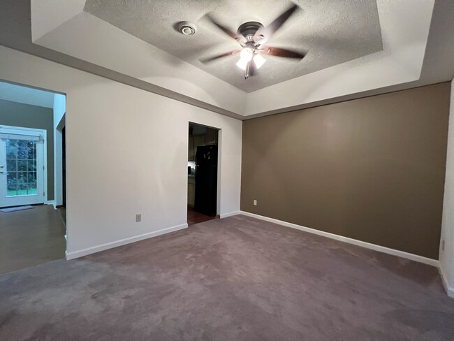 Dining Room - 106 Trotter Ln