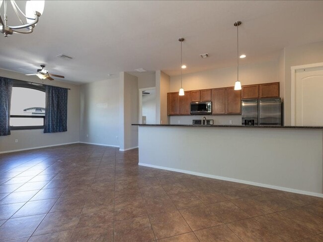 Building Photo - 8721 E Perry Park Cir