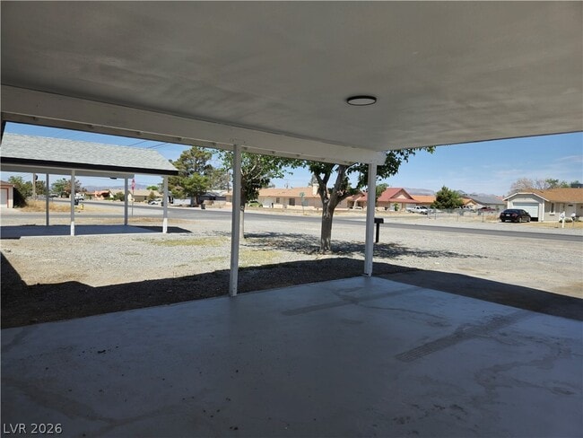 Building Photo - 1083 E Calvada Blvd